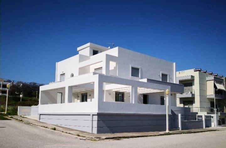 - Comfy Center Rodos Lägenhet *